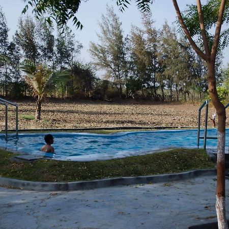 Bhavna Resort & Farm Surendranagar エクステリア 写真