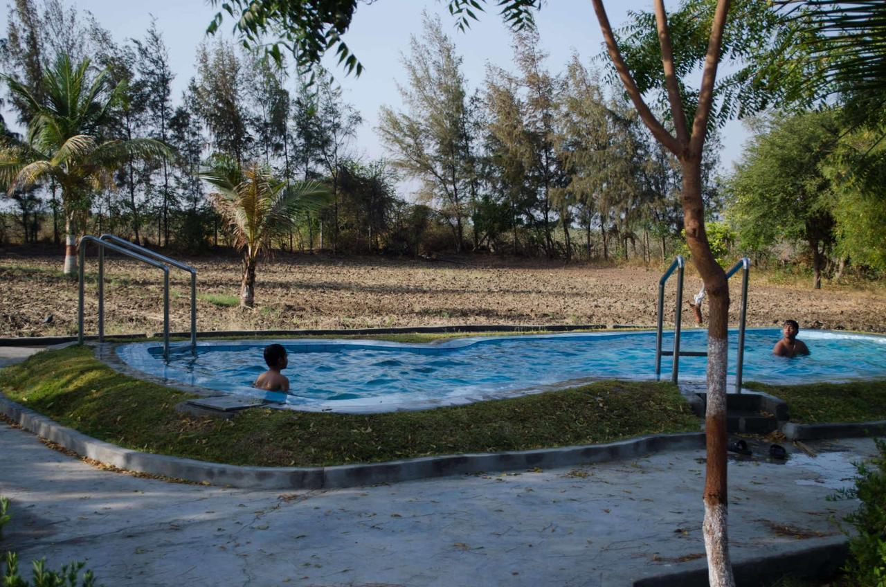 Bhavna Resort & Farm Surendranagar エクステリア 写真